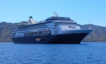 komodo island shore excursions tour