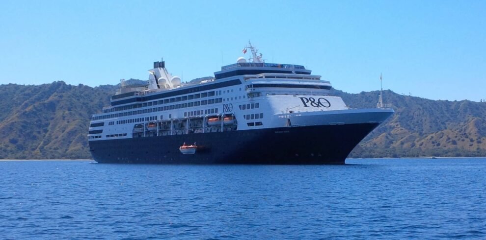 komodo island shore excursions tour