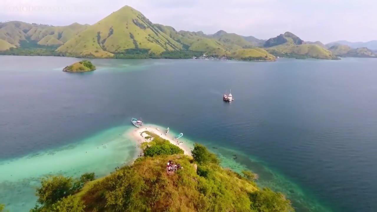 komodo sunset tour