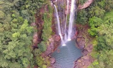flores cycling tour